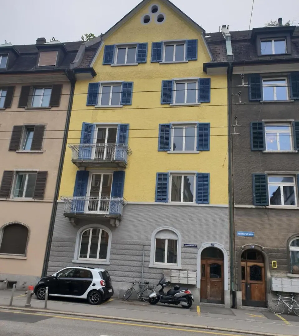 Zuerizimmer Zurich 0*,  Suisse